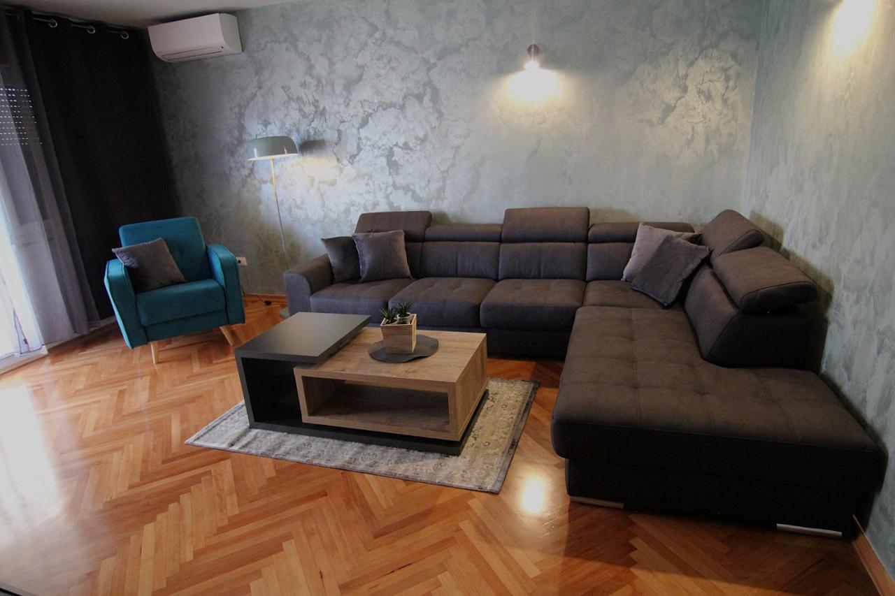 Appartement Apartman Stella Veruda à Pula Extérieur photo