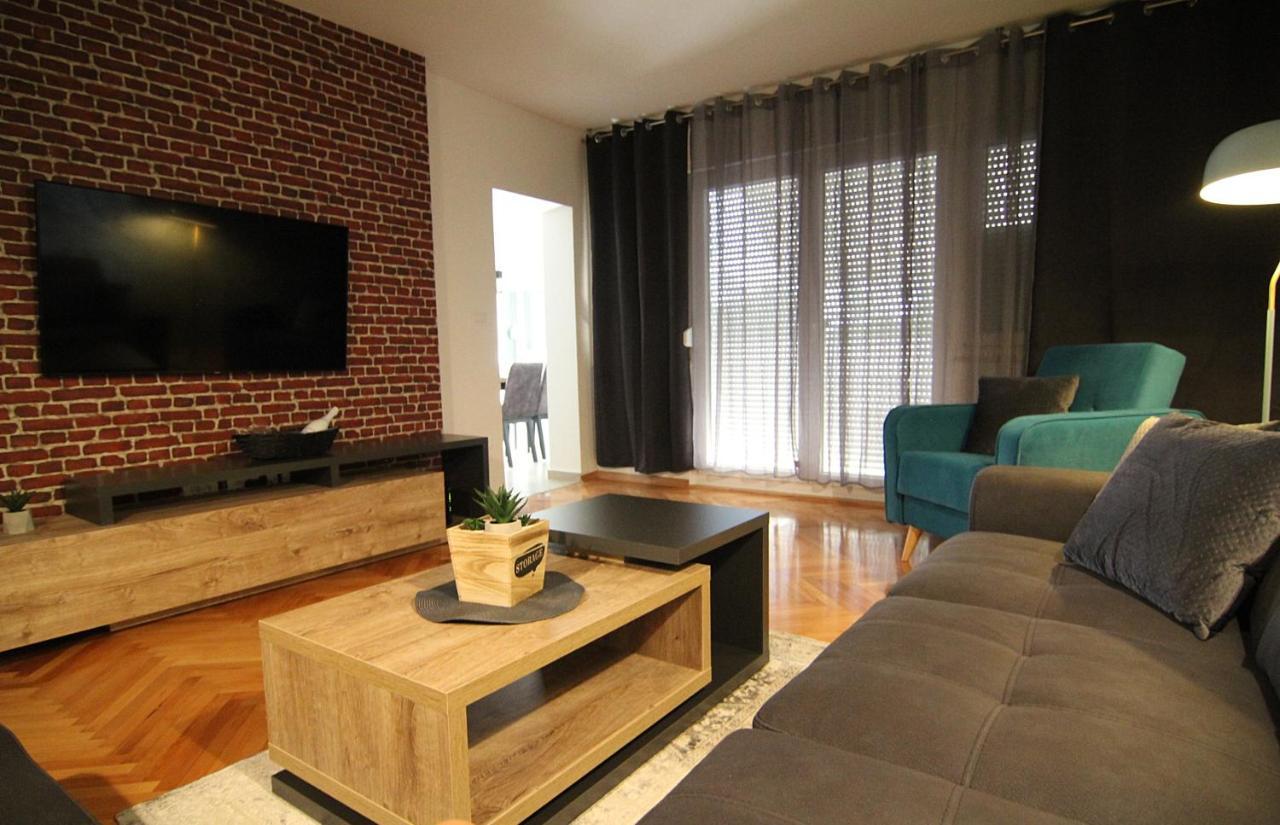 Appartement Apartman Stella Veruda à Pula Extérieur photo
